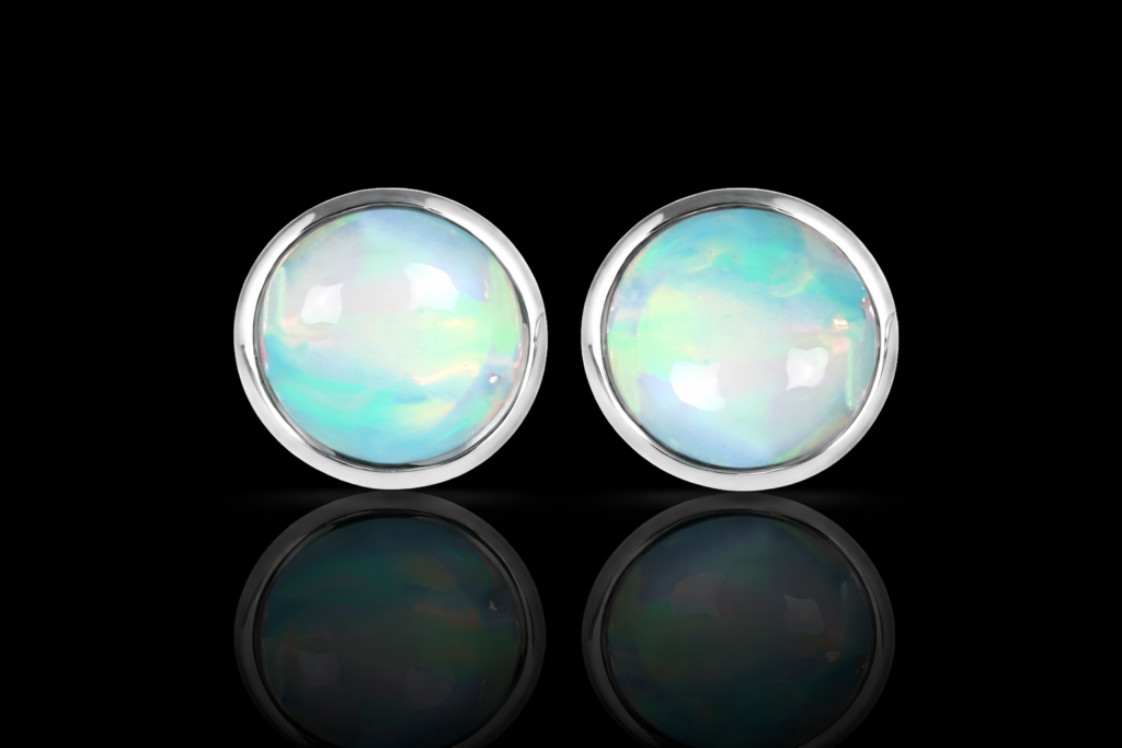 Äthiopischer Opal – kleine Ohrstecker
